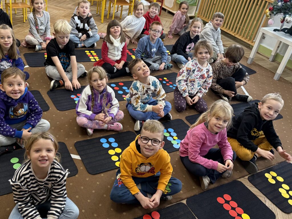 Zdjęcie: NAUKA PRZEZ DZIAŁANIE – GR. MOTYLKI