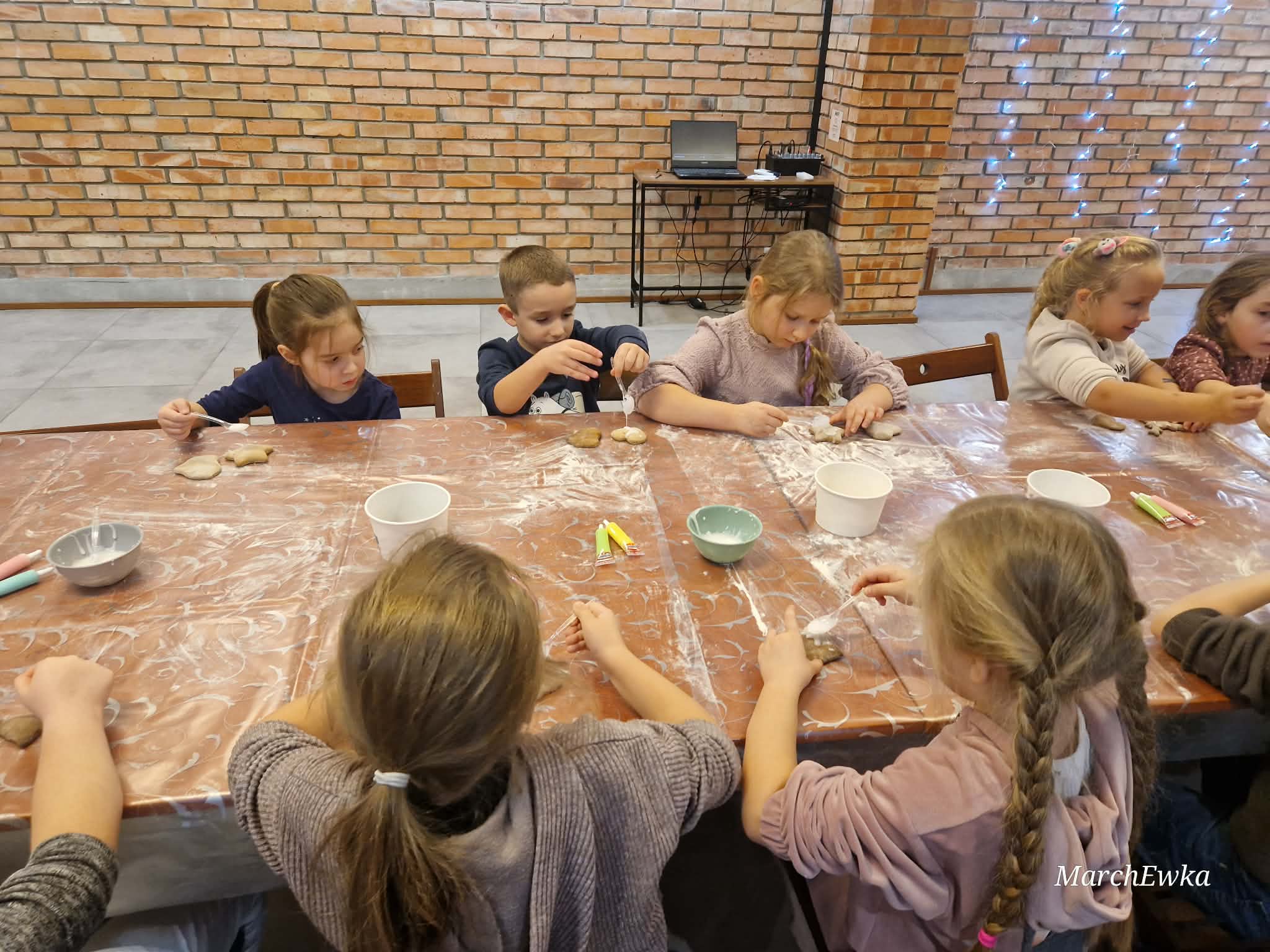 Att.mdgx76mnza4vkwwtdusu3ix5wnsvwmqyenho23bhpf0