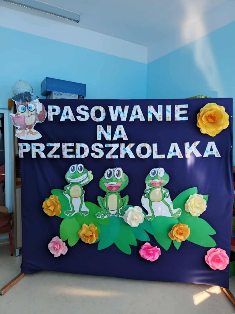 Zdjęcie: PASOWANIE NA PRZEDSZKOLAKA – GR. ŻABKI
