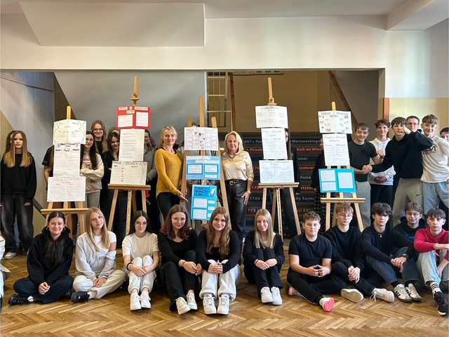 Zdjęcie: Lekcja wiedzy o społeczeństwie