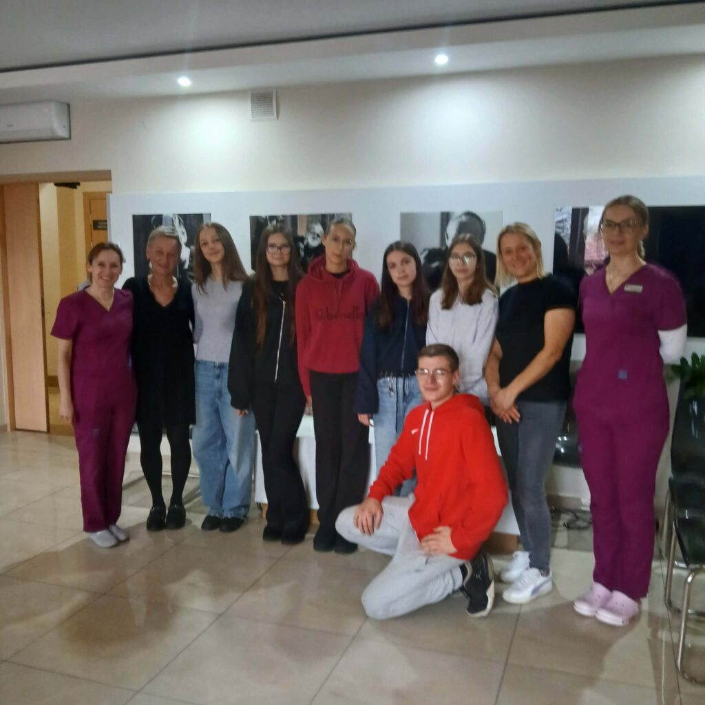 Zdjęcie: Nasi wolontariusze w hospicjum