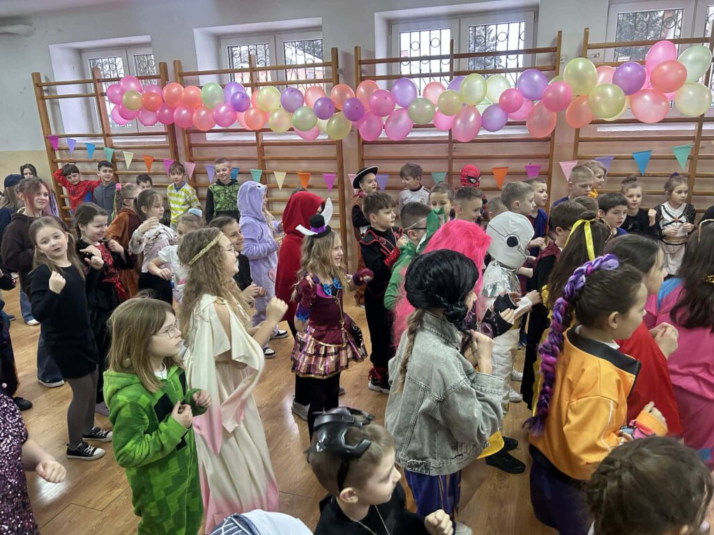 Zdjęcie: Bal karnawałowy dla uczniów klas 1-3